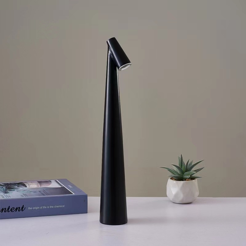 Lumina Table Lamp